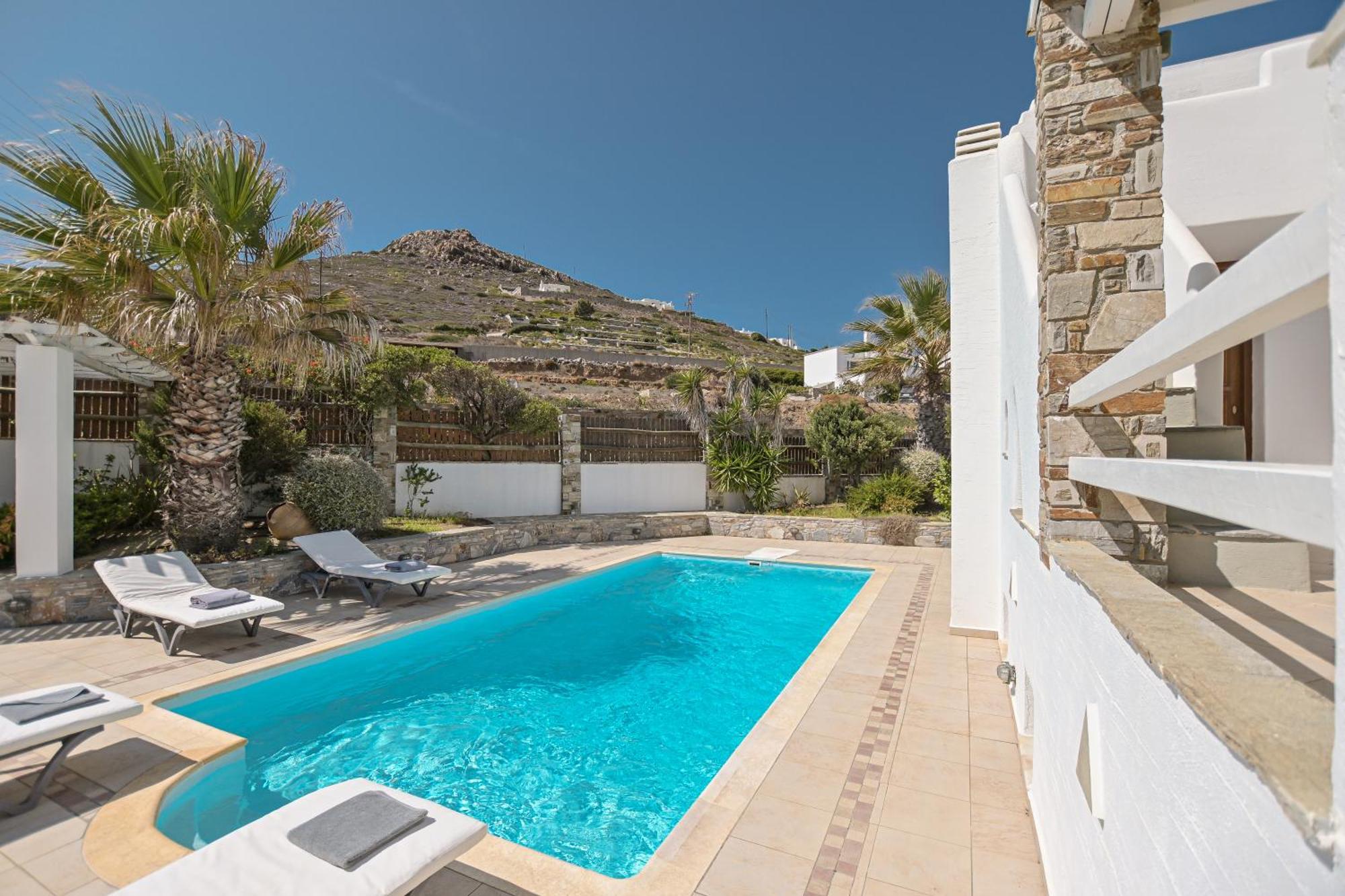 4 Bedroom Villa Valerie With Private Swimming Pool Стелида Экстерьер фото