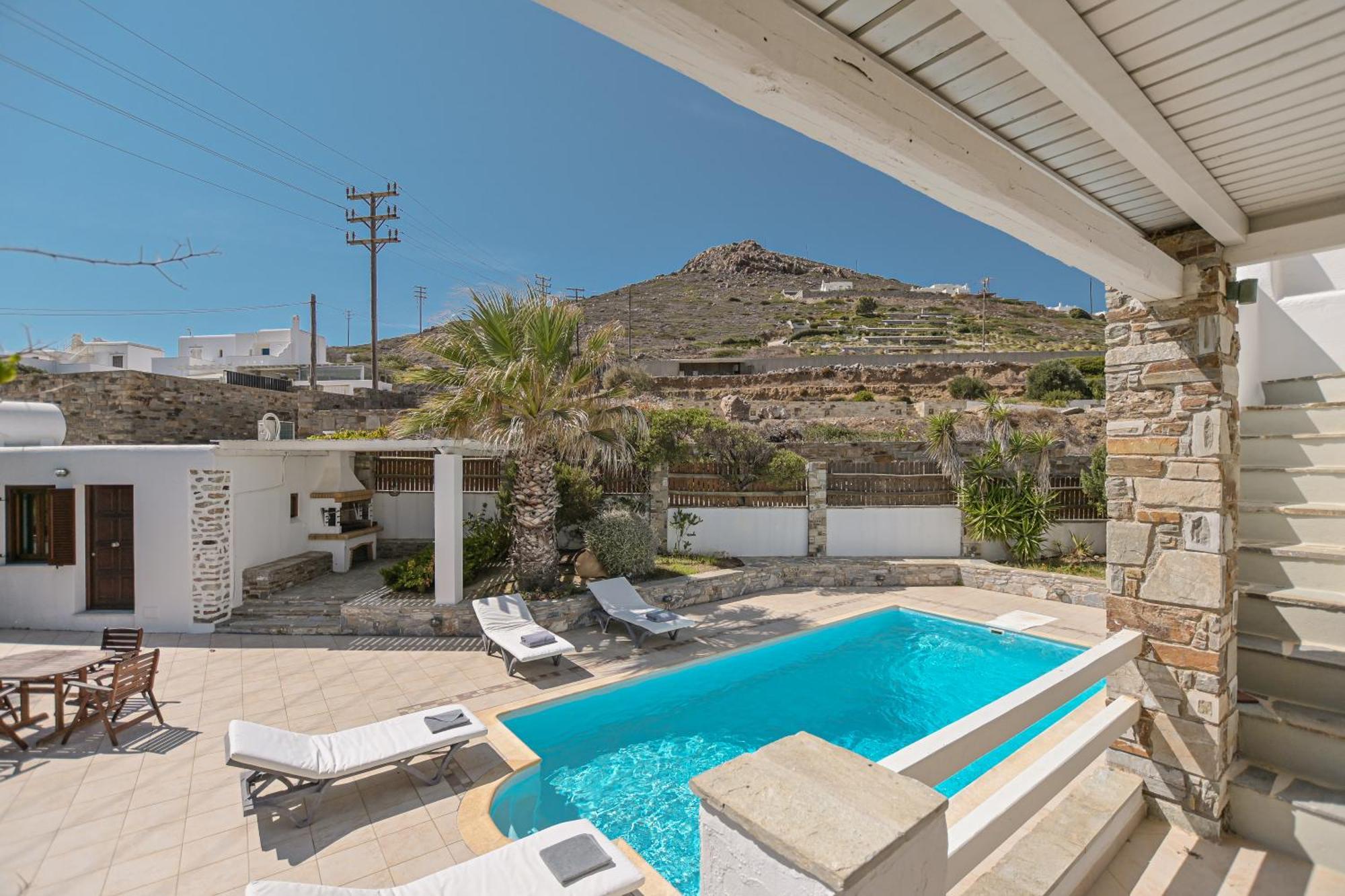 4 Bedroom Villa Valerie With Private Swimming Pool Стелида Экстерьер фото