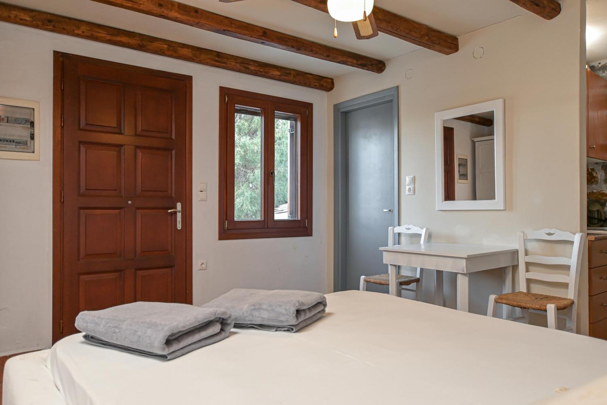 4 Bedroom Villa Valerie With Private Swimming Pool Стелида Экстерьер фото